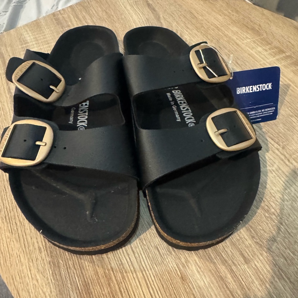 Birkenstock Arizona EVA Sandals – Black, gold Size 42 (Men’s 9 / Women’s 11)